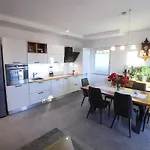 Apartma Hisa Dobrega Pocutja Kozina