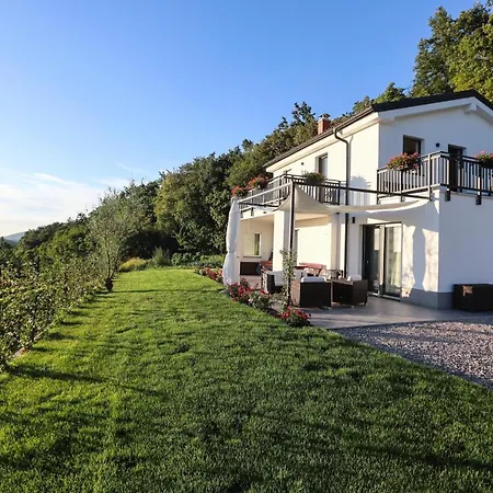Apartament Hisa Dobrega Pocutja Kozina