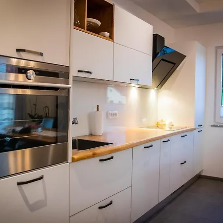 Hisa Dobrega Pocutja Apartma Kozina