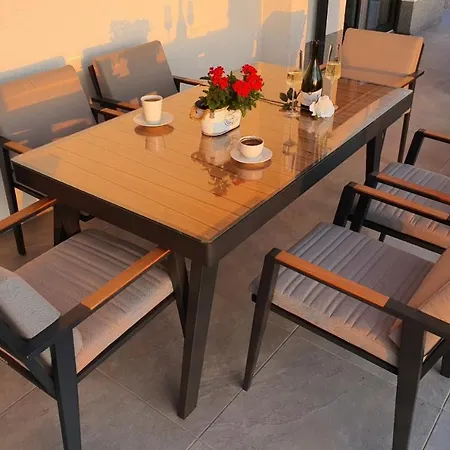 Hisa Dobrega Pocutja Apartment Kozina