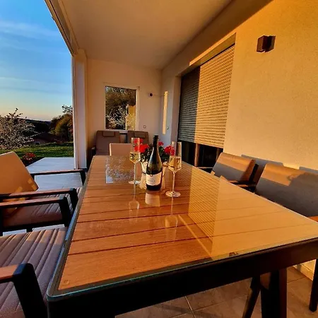 Hisa Dobrega Pocutja Kozina